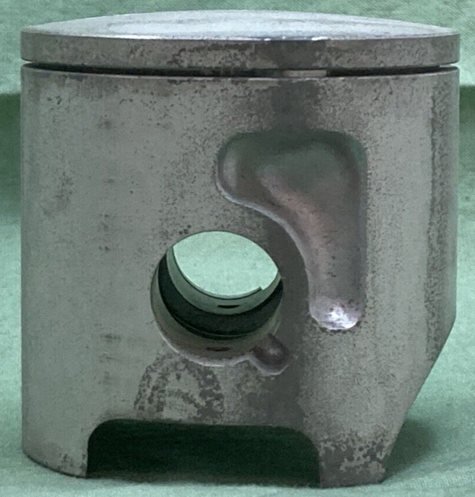 NEW GENUINE YAMAHA 55Y-11630-20 PISTON KIT COMPLETE