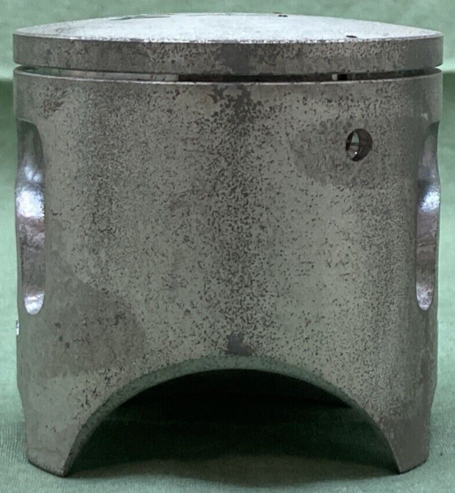 NEW GENUINE YAMAHA 55Y-11630-00 PISTON KIT COMPLETE