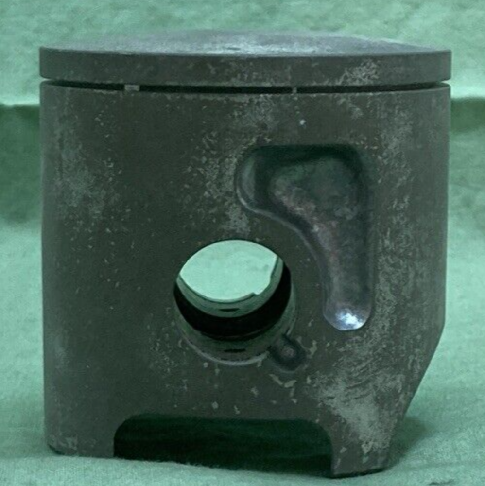 NEW GENUINE YAMAHA 55Y-11630-10 PISTON KIT COMPLETE