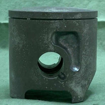 NEW GENUINE YAMAHA 55Y-11630-10 PISTON KIT COMPLETE