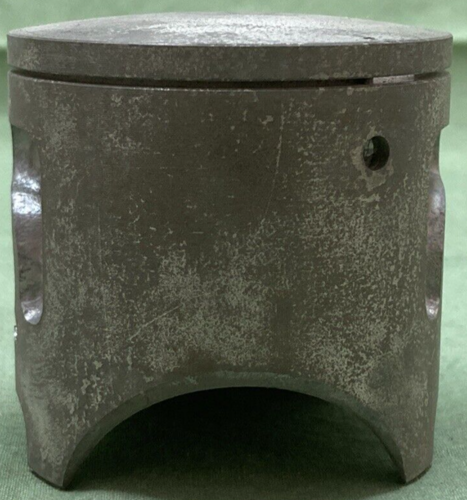 NEW GENUINE YAMAHA 55Y-11630-10 PISTON KIT COMPLETE