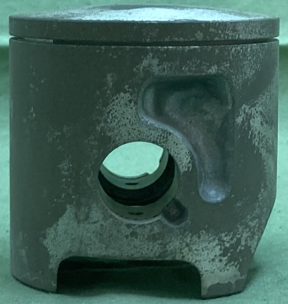 NEW GENUINE YAMAHA 55Y-11630-30 PISTON KIT COMPLETE