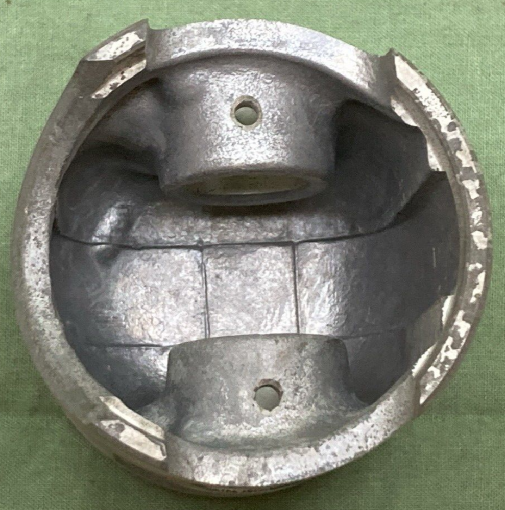 NEW GENUINE YAMAHA 55Y-11630-30 PISTON KIT COMPLETE