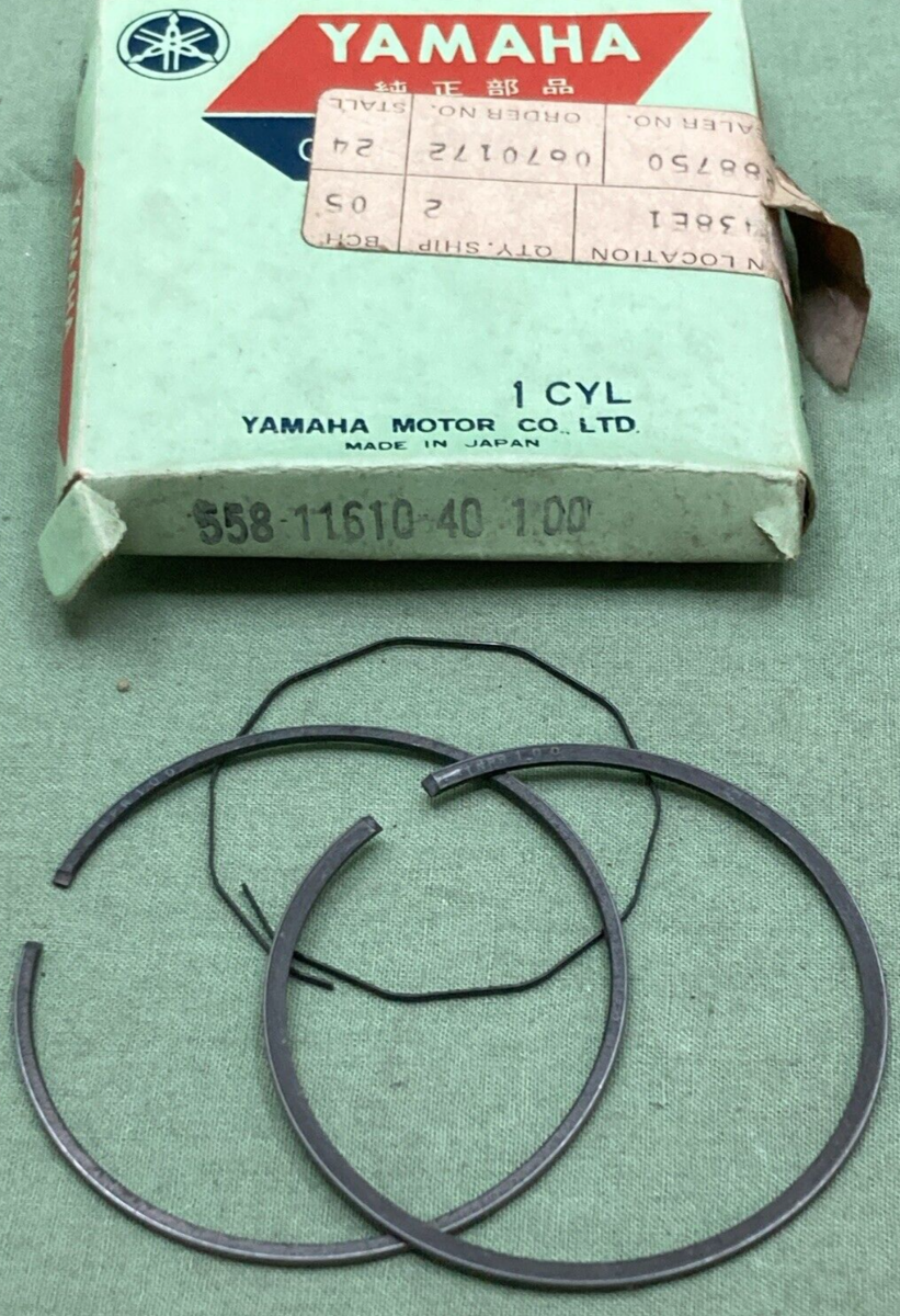 NEW GENUINE YAMAHA 558-11610-40 PISTON RING SET 1.00