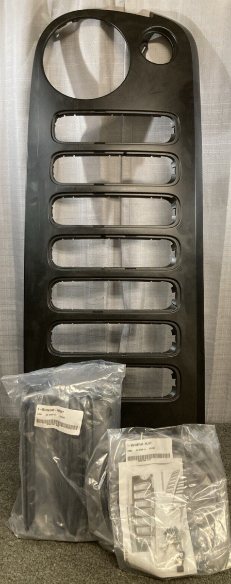 NEW GENUINE MOPAR 68240419AB RADIATOR DRAGON GRILLE COMPLETE KIT FITS JEEP