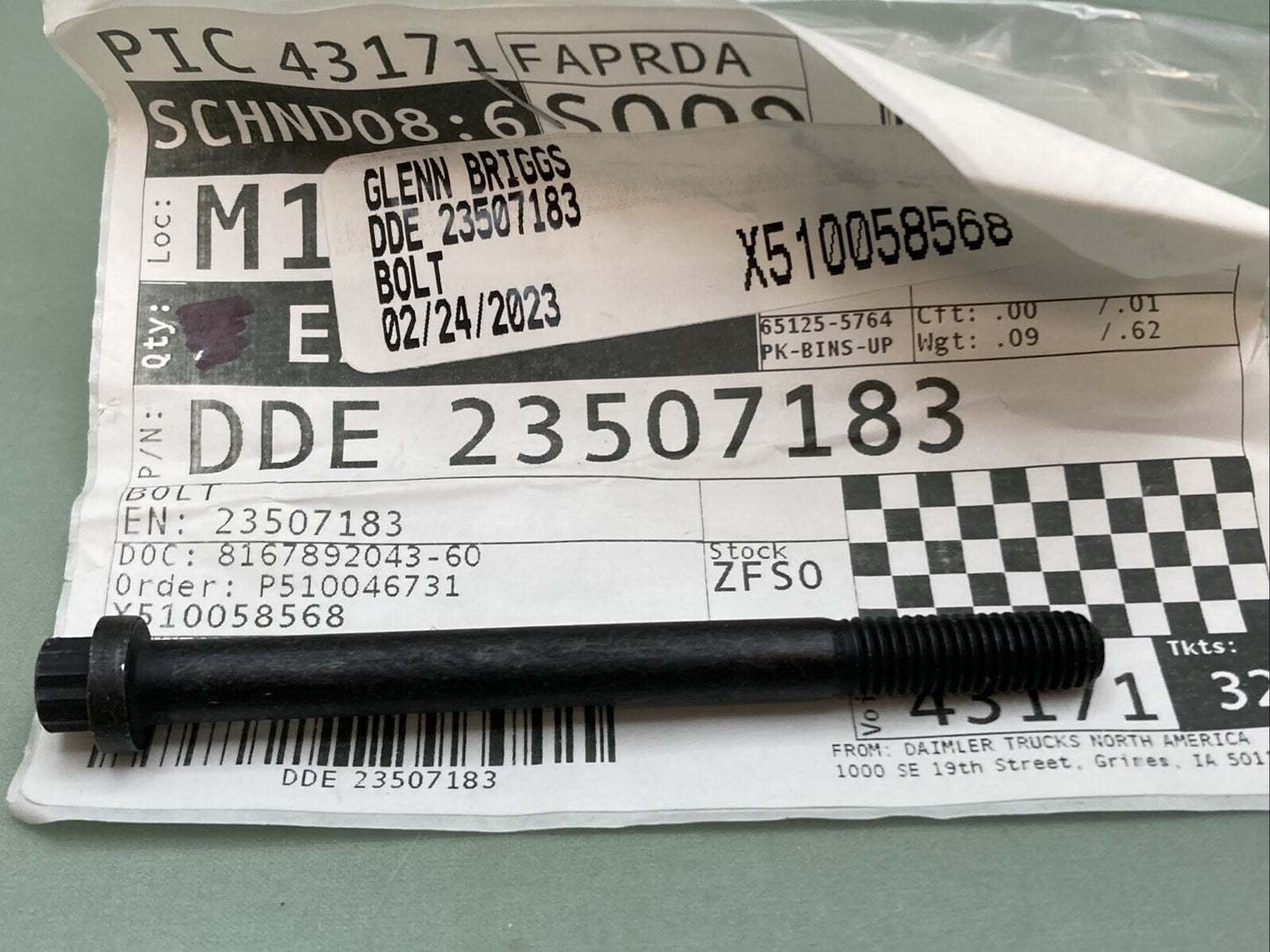 NEW GENUINE DETROIT DIESEL DDE 23507183 BOLT