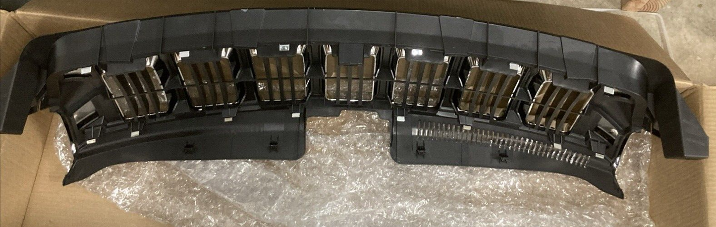 NEW GENUINE MOPAR 55079377AE Radiator Grille FITS JEEP