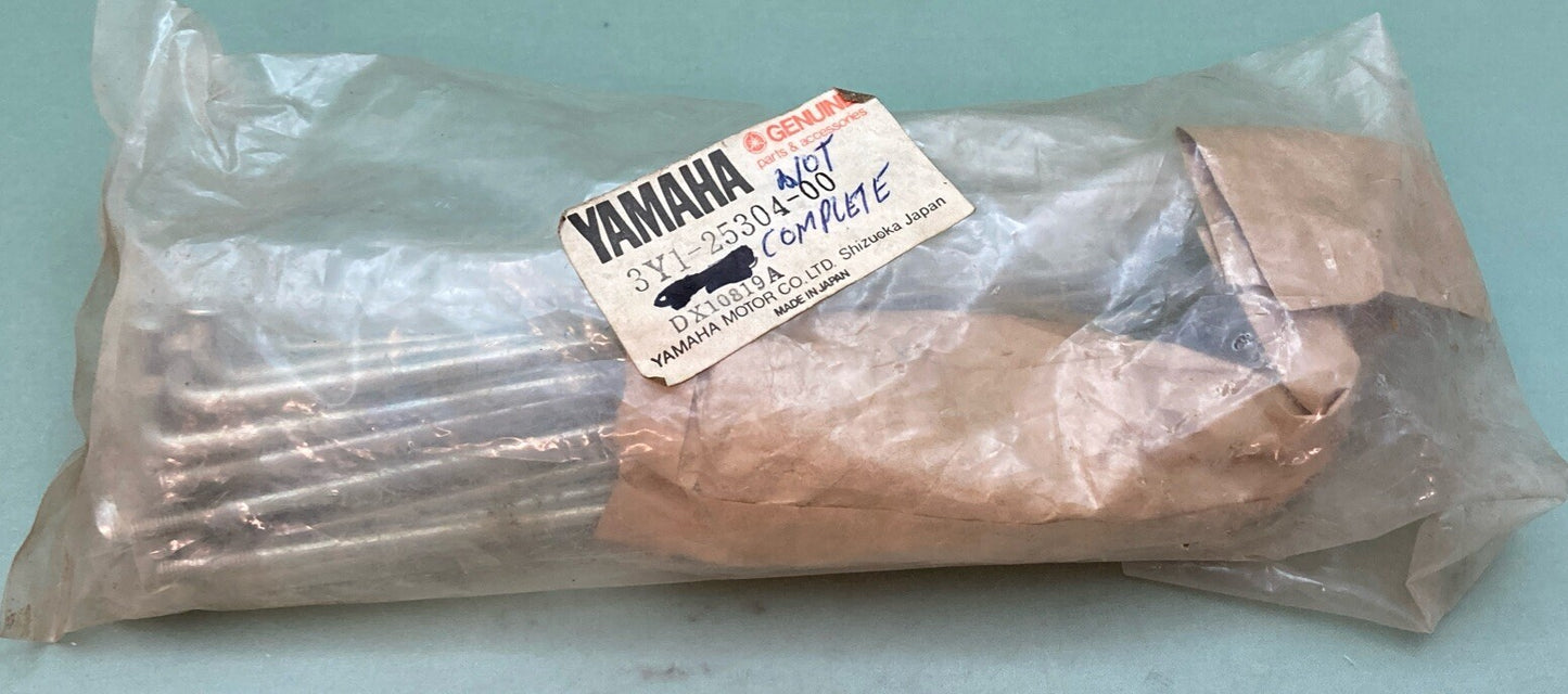 NEW GENUINE YAMAHA 3Y1-25304-00 Spoke Set, Rear INCOMPLETE