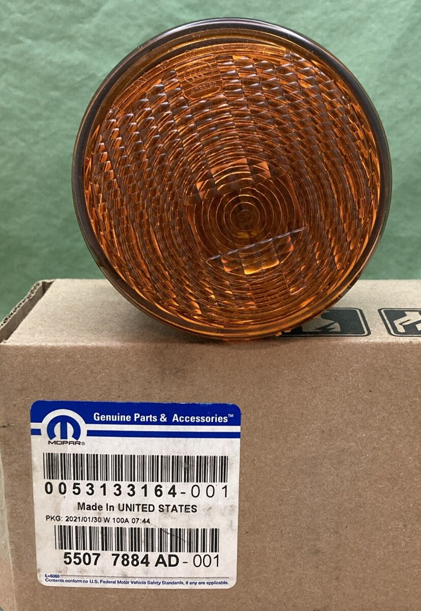 NEW GENUINE MOPAR 55077884AD-001 Park And Turn Signal Lamp, Right