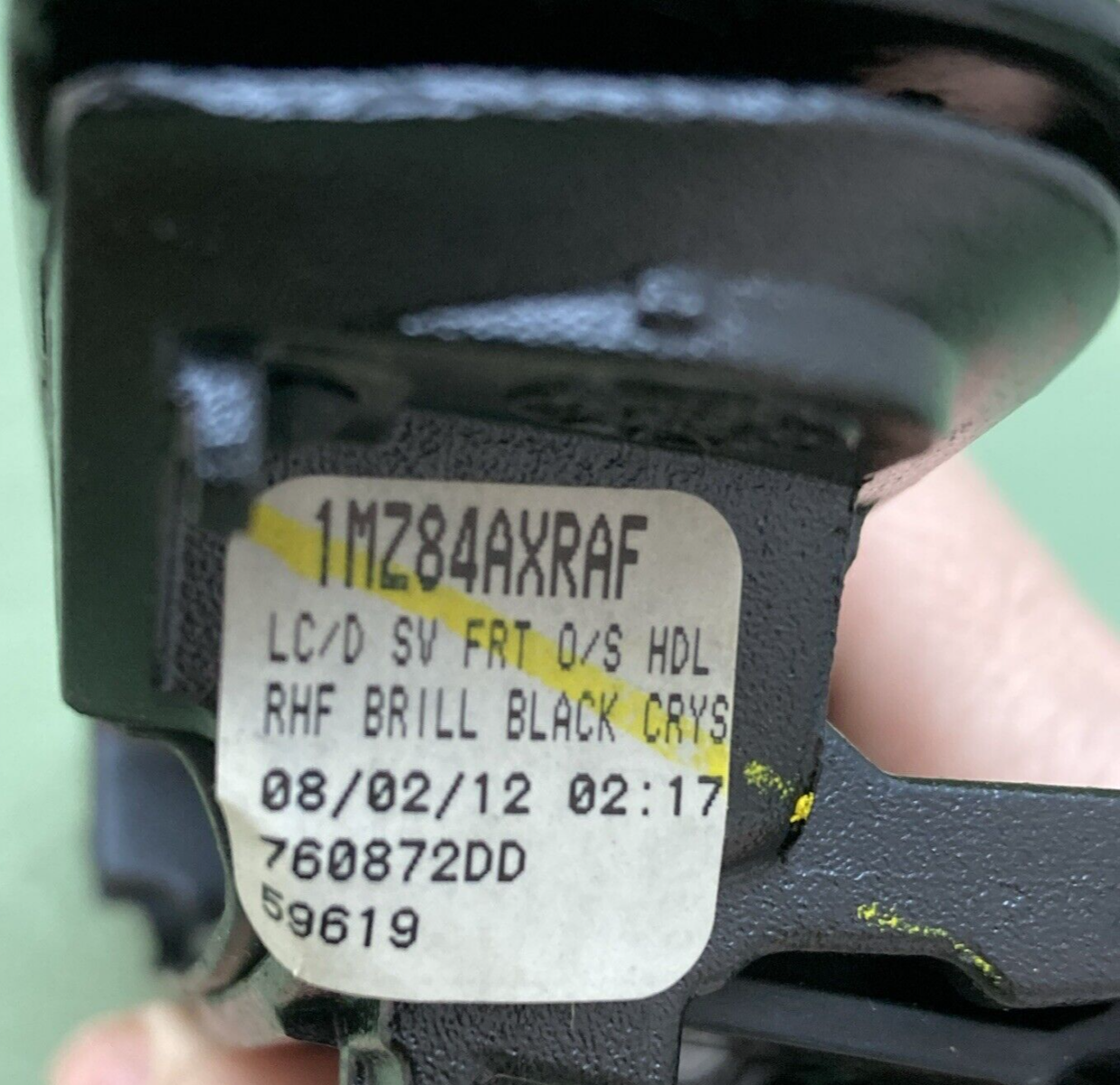 NEW GENUINE MOPAR CEB1L281AA Front Door Exterior Handle Set