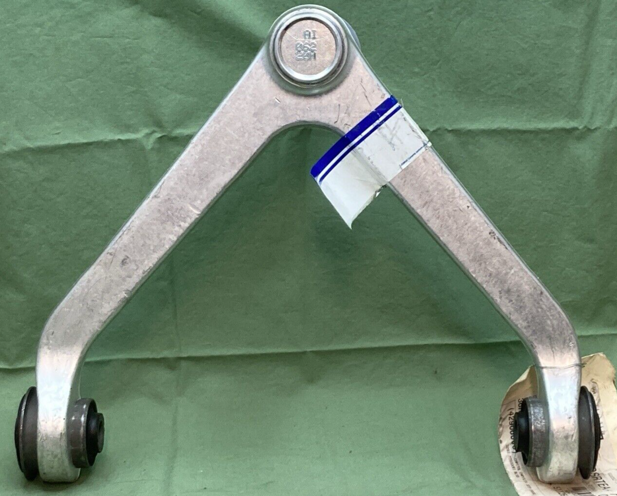 NEW GENUINE MOPAR 52106577AI Upper Control Arm FITS DODGE RAM CHRYSLER