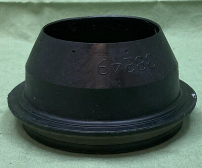 NEW GENUINE MOPAR 05086341AA TRANSFER CASE OUTPUT SHAFT SEAL FITS RAM