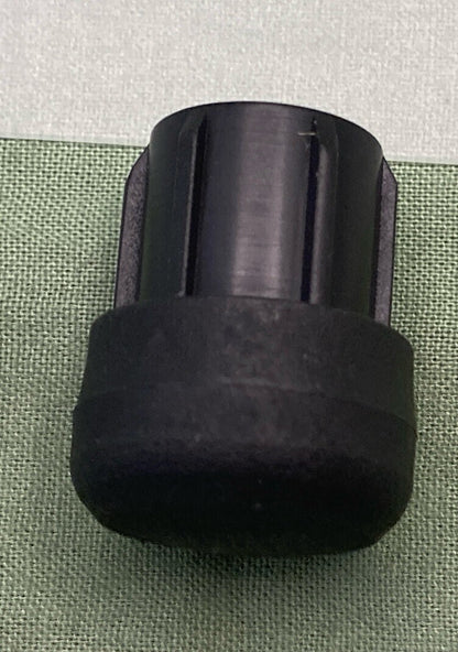 NEW GENUINE SUZUKI 43978-02C00 FOOTREST GRIP CAP