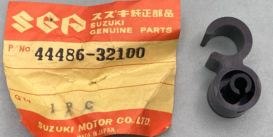 NEW GENUINE SUZUKI 44486-32100 FUEL TANK - SEAT, CLAMP BREATHER