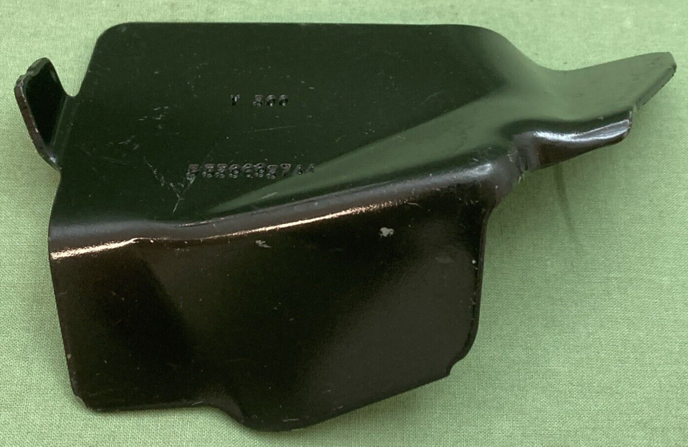 NEW REPLACES MOPAR 55396937AA Fender Front Carrier Mounting Bracket Left