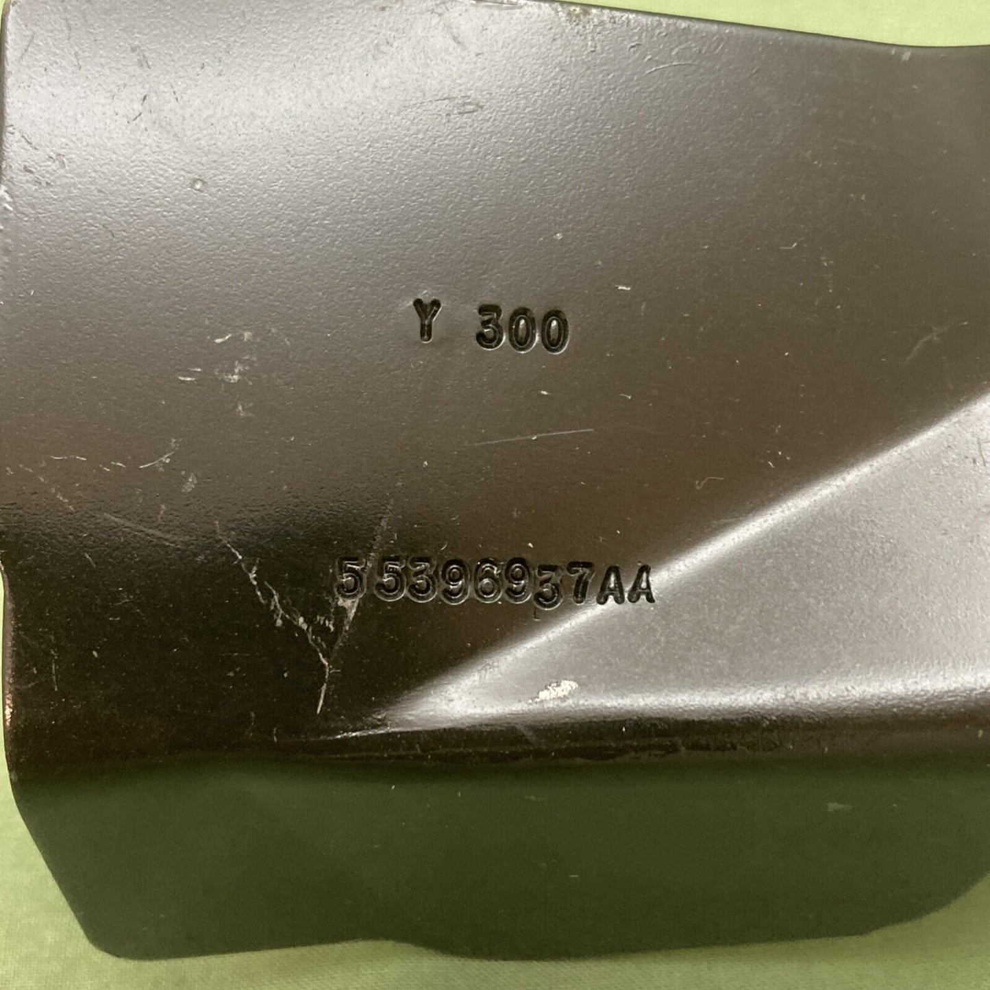 NEW REPLACES MOPAR 55396937AA Fender Front Carrier Mounting Bracket Left