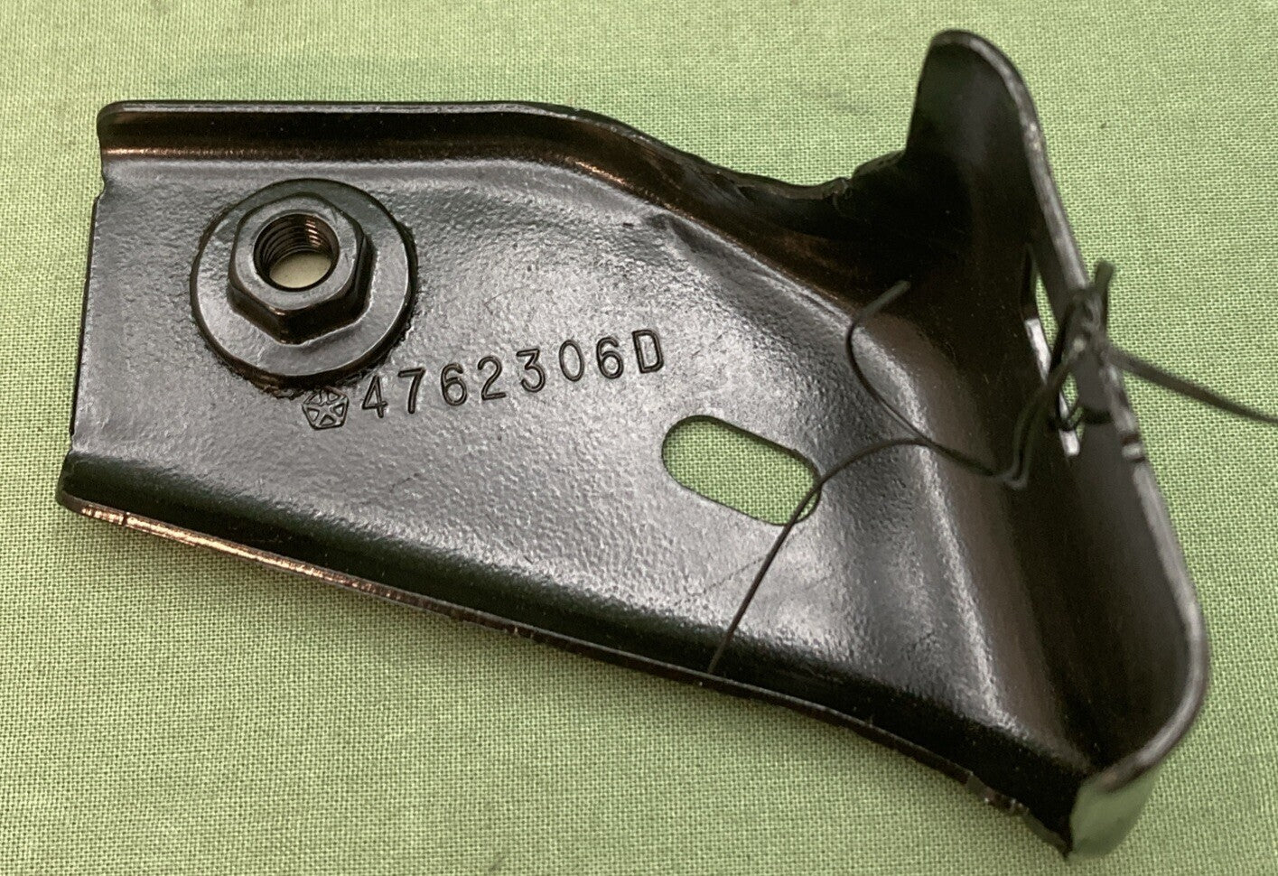NEW REPLACES MOPAR 68089476AA Fender Mounting Front Bracket, Right 2013-2016