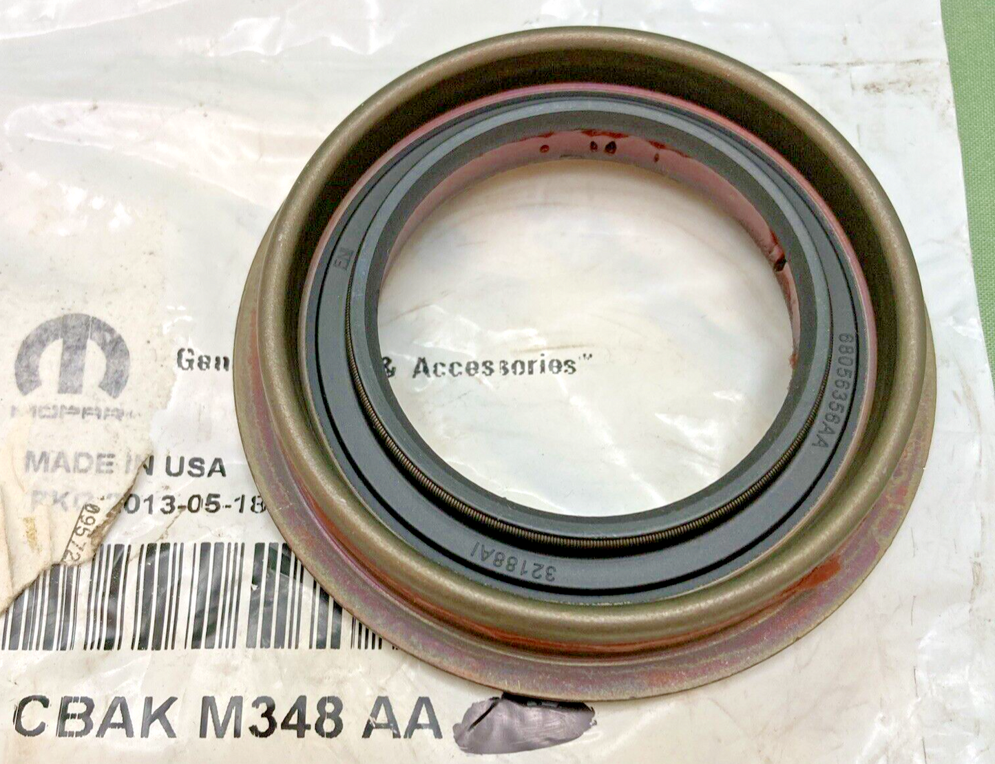 NEW GENUINE MOPAR CBAKM348AA Seal DRIVE PINION