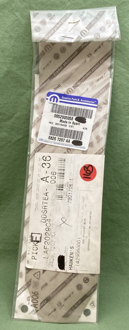 NEW GENUINE MOPAR 68267207AA Nameplate, Right 2015-2023 Jeep Renegade