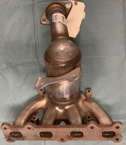 NEW GENUINE MOPAR 05105408AE Exhaust Manifold & Converter FITS 2008 JEEP DODGE