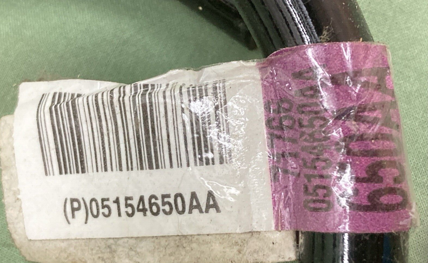 NEW GENUINE MOPAR 05154650AA Coil Spring Right Rear FITS RAM 1500