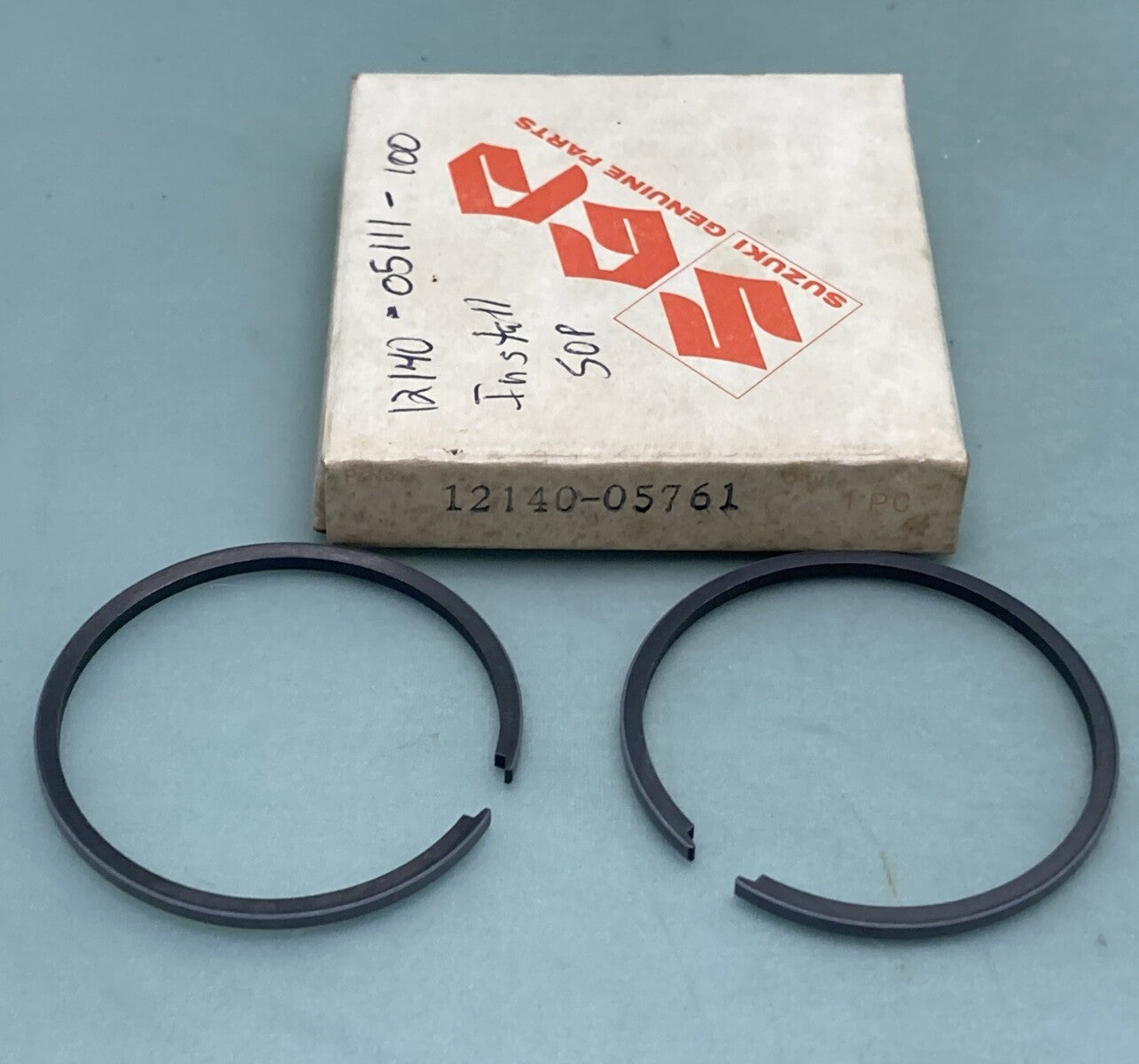 NEW GENUINE SUZUKI 12140-05761 PISTON RING SET, 1971-1974 SUZUKI TS50
