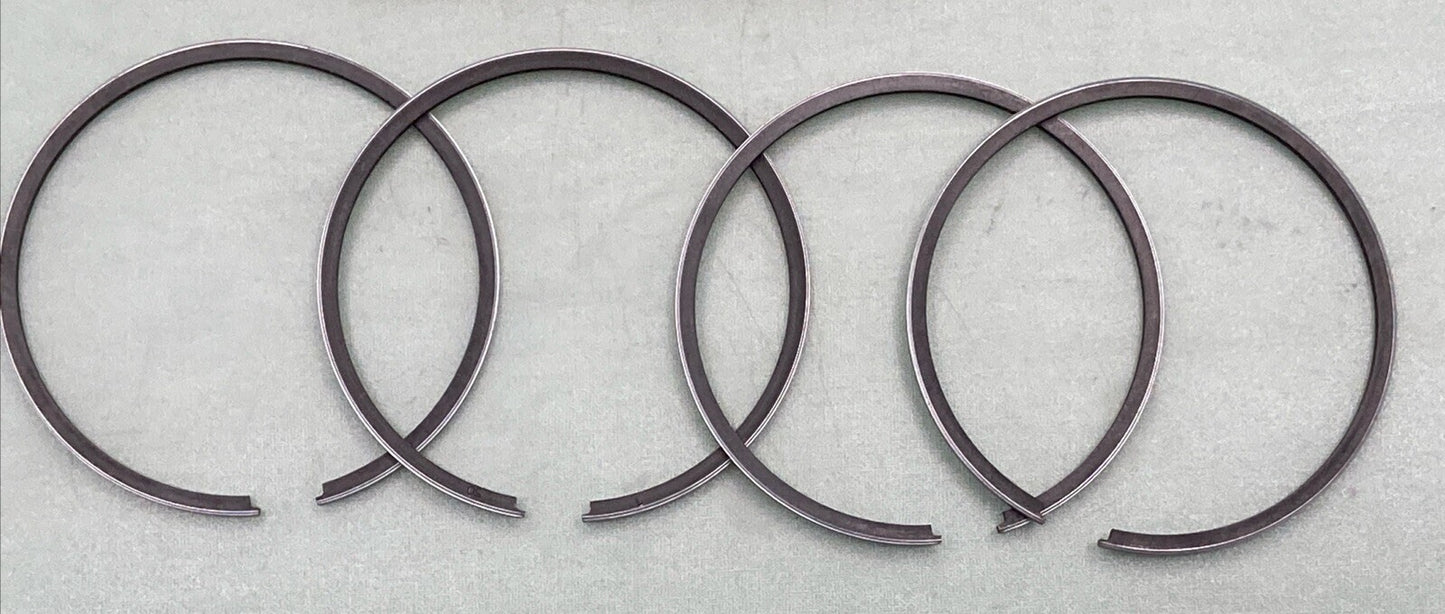 NEW GENUINE SUZUKI 12100-25850 PISTON RING SET