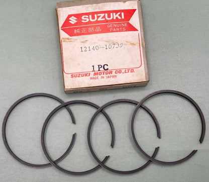 QTY 2 NEW GENUINE SUZUKI 12140-10730 PISTON RING SET, 1968 SUZUKI T200 TC200