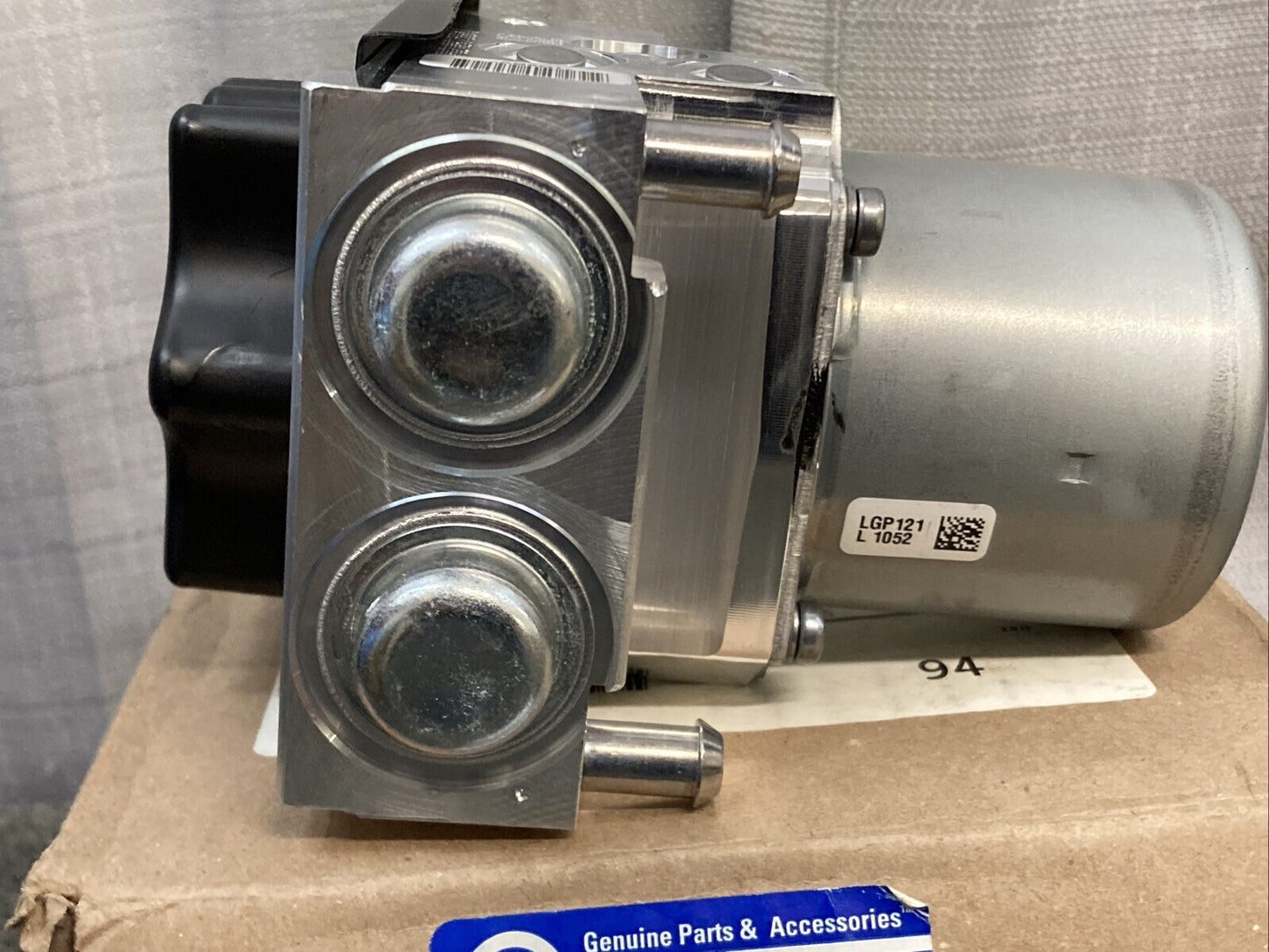 NEW GENUINE MOPAR 68563816AA ANTI-LOCK BRAKE SYSTEM