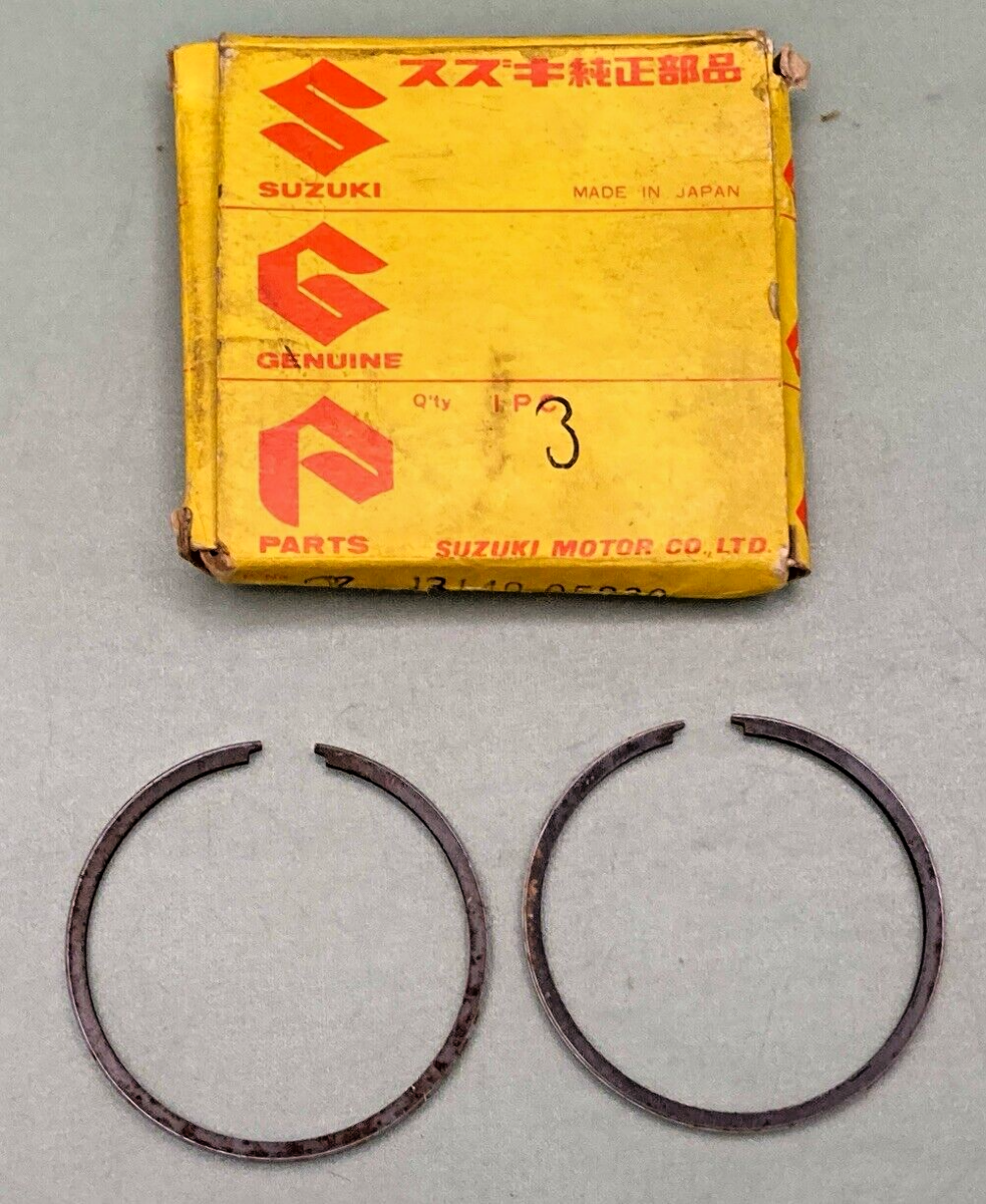 NEW GENUINE SUZUKI 12140-05830 PISTON RING SET