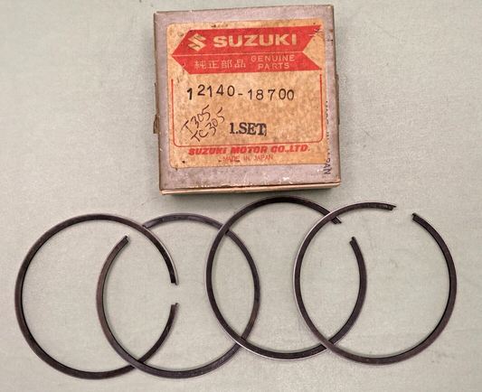 NEW GENUINE SUZUKI 12140-18700 PISTON RING SET, 1969 SUZUKI T305 TC305