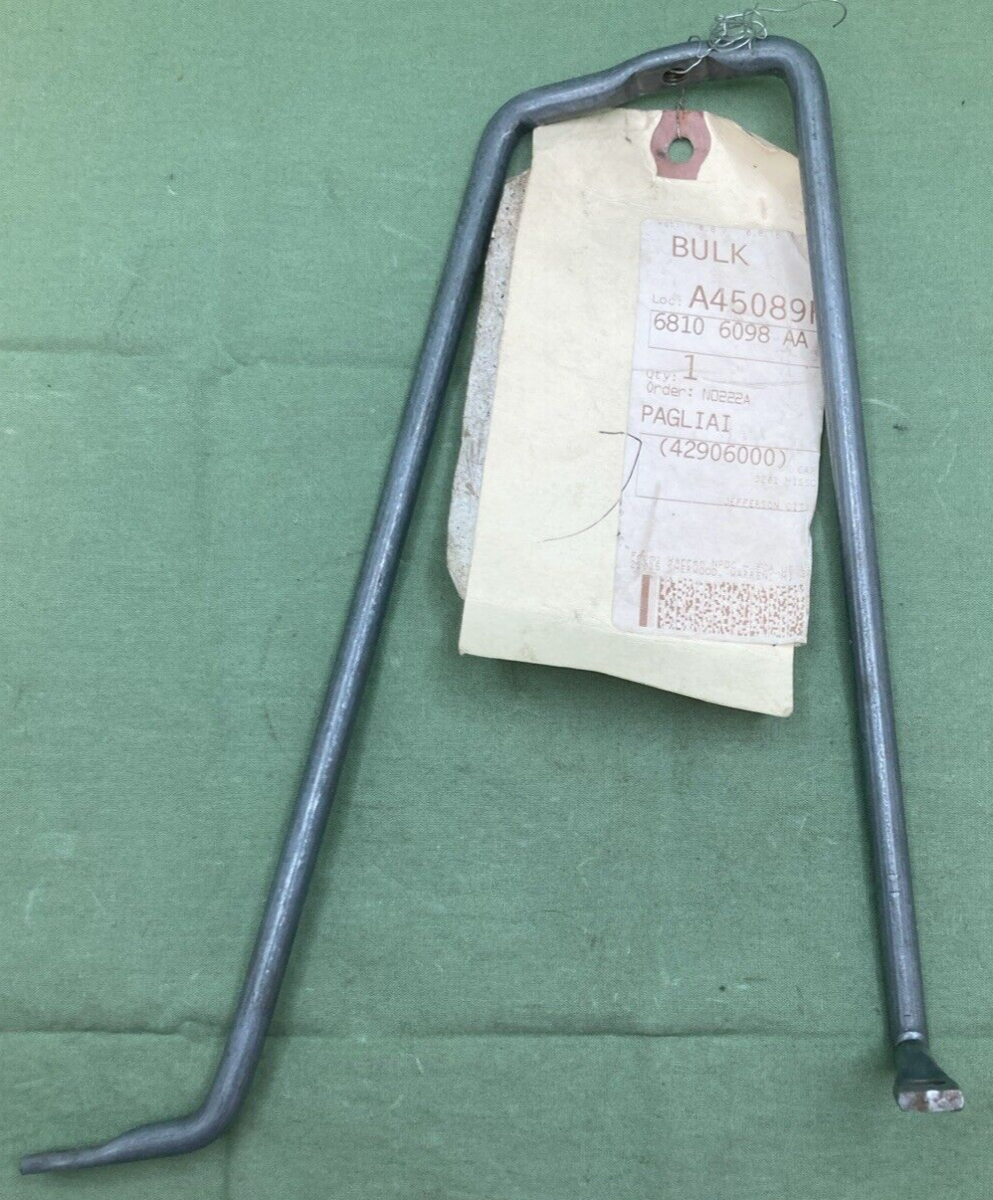 NEW REPLACES MOPAR 68106098AA Box Side Brace Right FITS 2016 Ram 3500