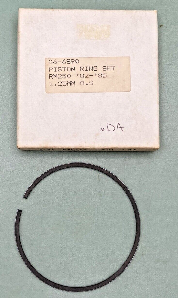 NEW REPLACES SUZUKI 06-6890 PISTON RING SET, RM250 '82-'85, 1.25MM