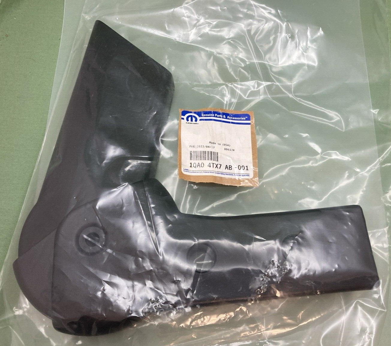 NEW GENUINE MOPAR 1QA04TX7AB Pivot