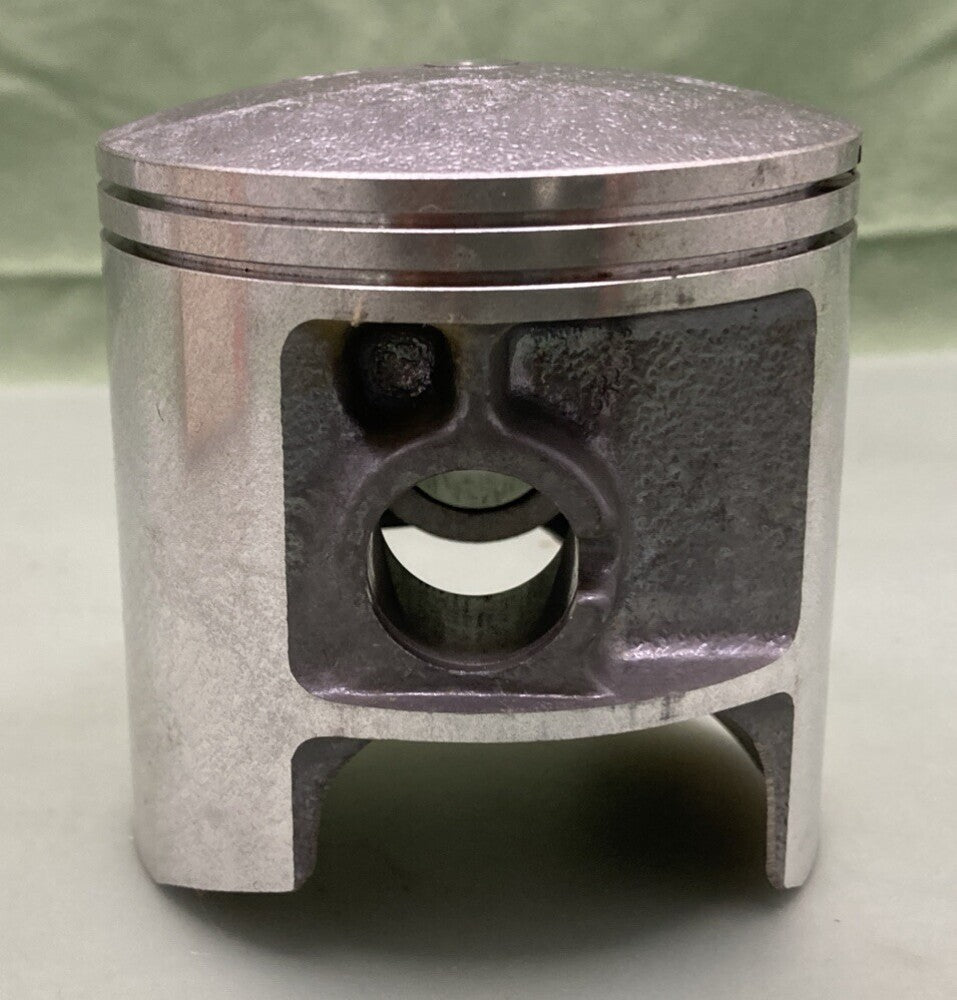 NEW GENUINE SUZUKI 12110-19A01-100 PISTON (OS:1.0), 1985-1986 Quad Racer LT250R