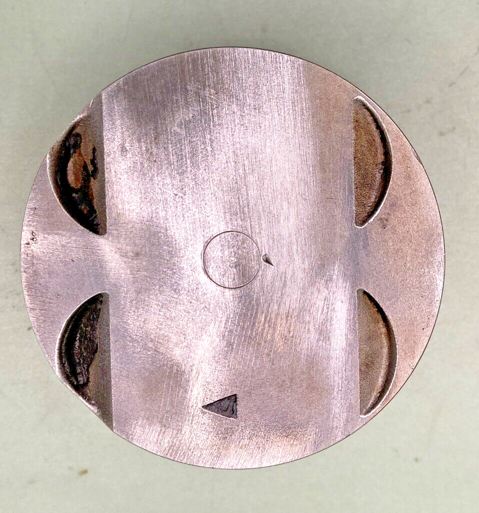 PRE-OWNED GENUINE SUZUKI 12103-41820-050 PISTON OS:0.5, 85-86 LT250EF