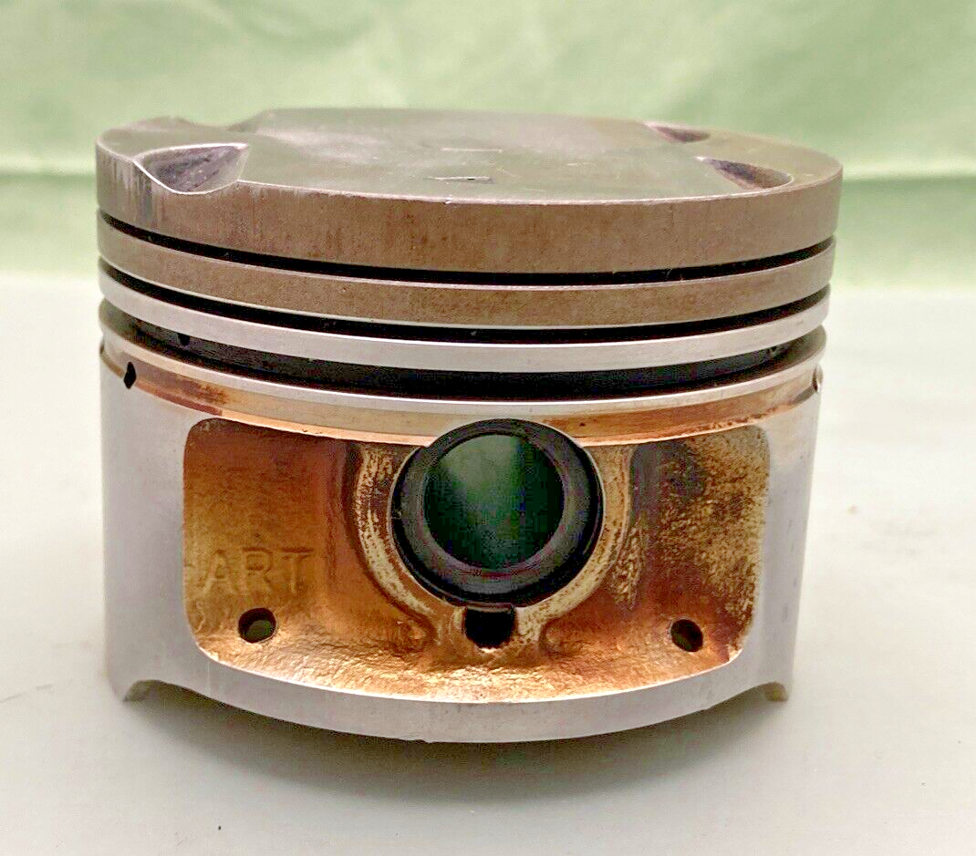 PRE-OWNED GENUINE SUZUKI 12103-41820-050 PISTON OS:0.5, 85-86 LT250EF