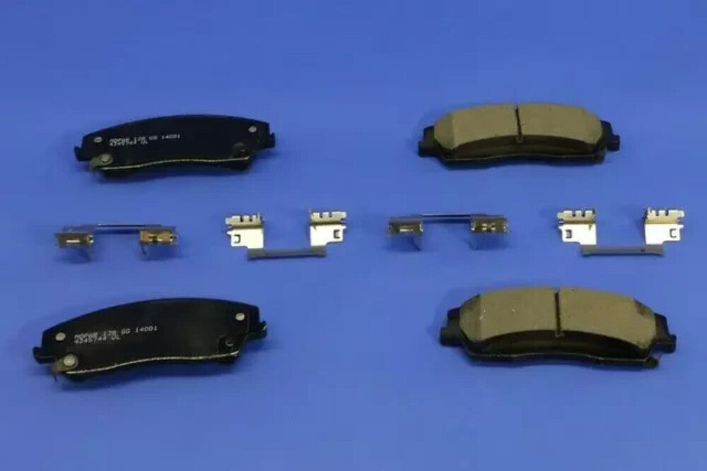 NEW GENUINE MOPAR 2AMV3555AA Pad Kit-Front Disc Brake 2005-2014