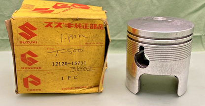 NEW GENUINE SUZUKI 12120-15731 PISTON, LH