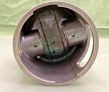 NEW GENUINE SUZUKI 12120-15000 PISTON, LH