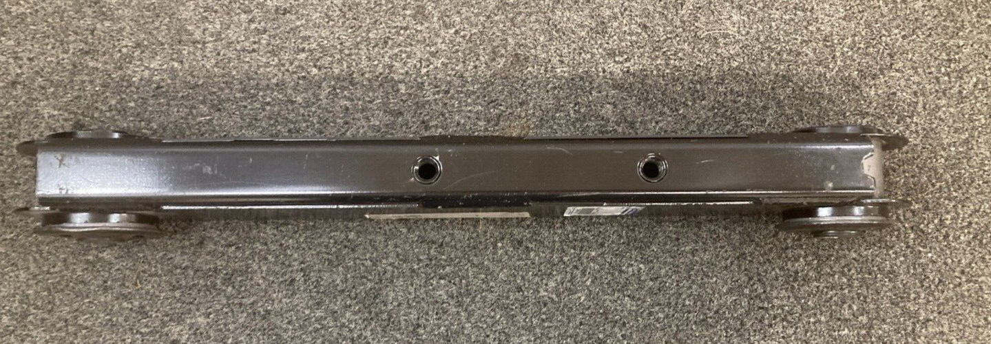 NEW GENUINE MOPAR 52088682AC Lower Control Arm FITS 2002-2007 Jeep Liberty