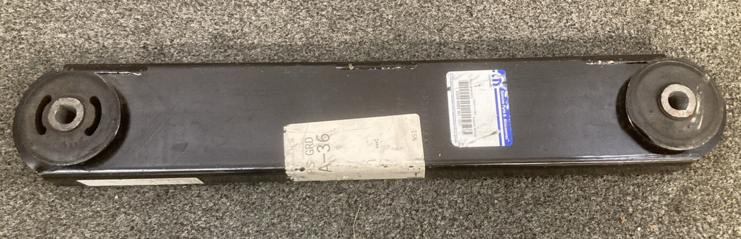 NEW GENUINE MOPAR 52088682AC Lower Control Arm FITS 2002-2007 Jeep Liberty