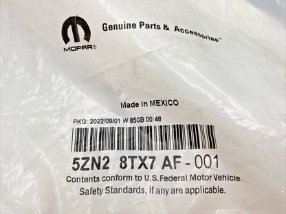 NEW GENUINE MOPAR 5ZN28TX7AF Buckle-Buckle Assembly-S/BELT
