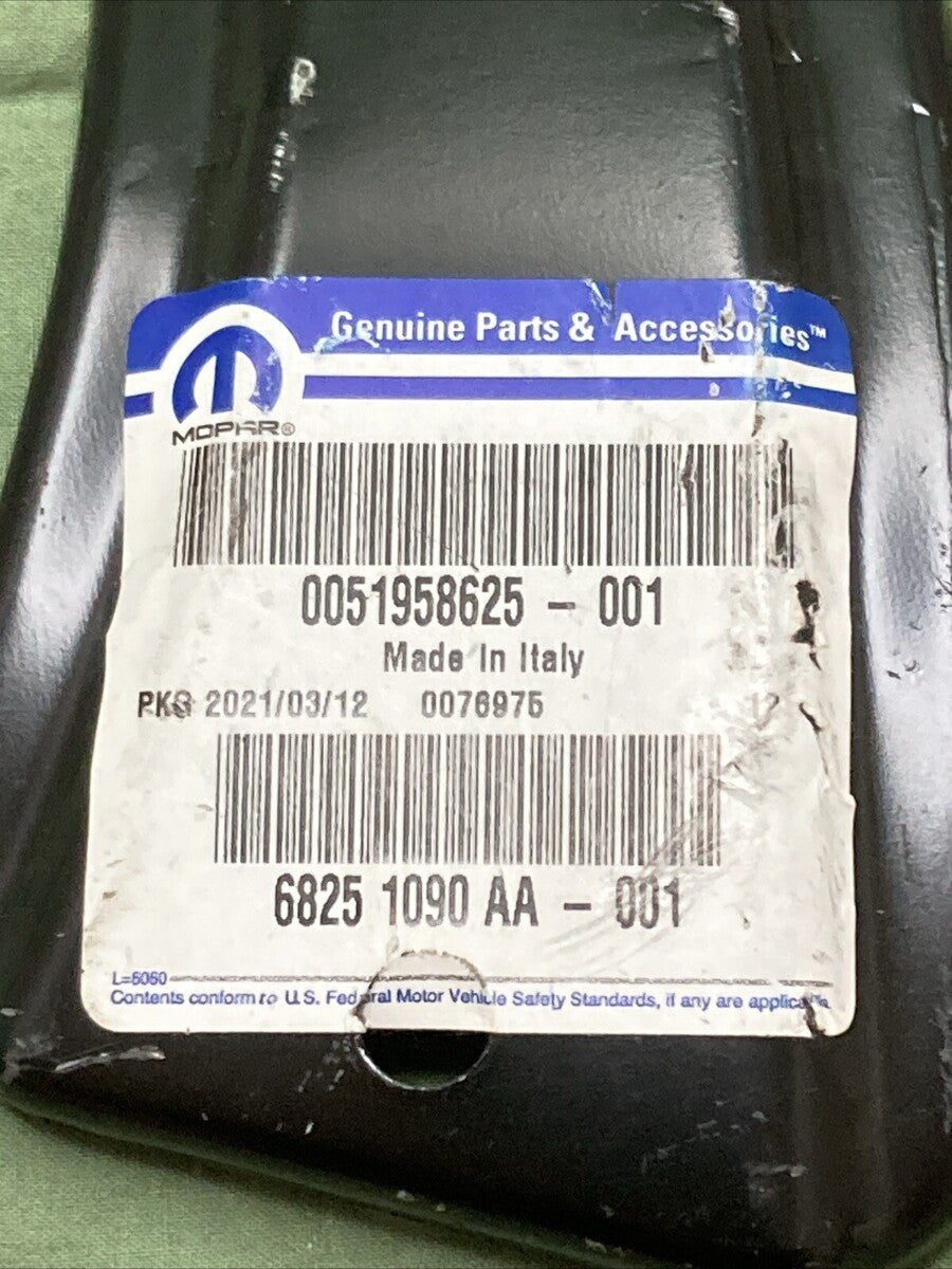 NEW GENUINE MOPAR 68251090AA Radiator Closure Bracket Right FITS FIAT DODGE