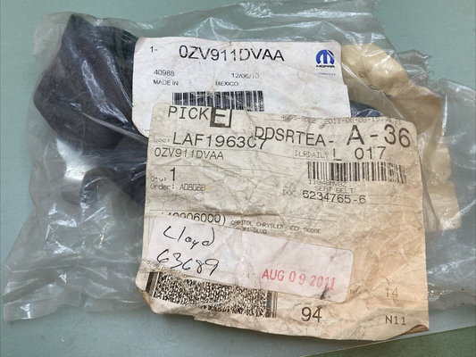 NEW GENUINE MOPAR 0ZV911DVAA Inner Seat Belt 2008-2009 Dodge Grand Caravan