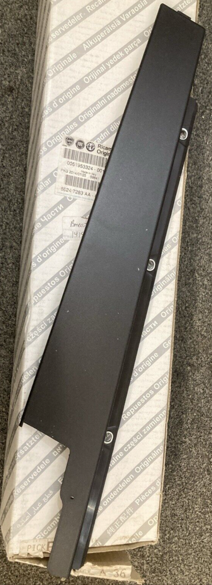 NEW GENUINE RICAMBI 51953324 B Pillar Applique Right MOLDING MOPAR 68247283AA