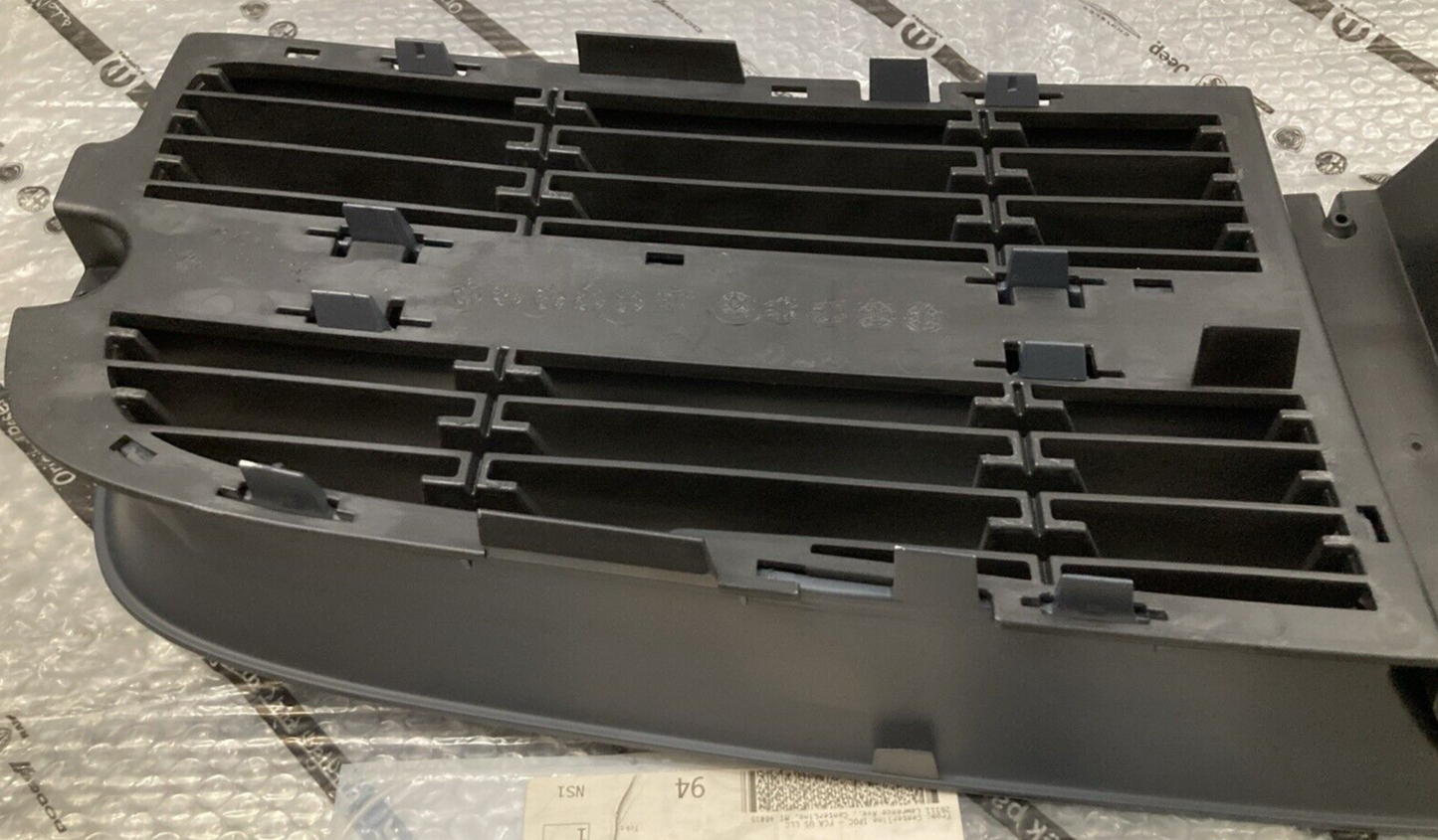 NEW GENUINE MOPAR 68148159AA Radiator Grille BLACK HONEYCOMB FITS DODGE CHARGER