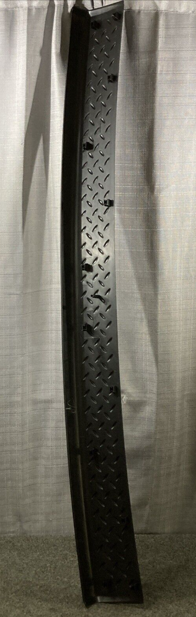 NEW REPLACES MOPAR 5183501AA Rear Fascia Step Pad FITS JEEP COMMANDER