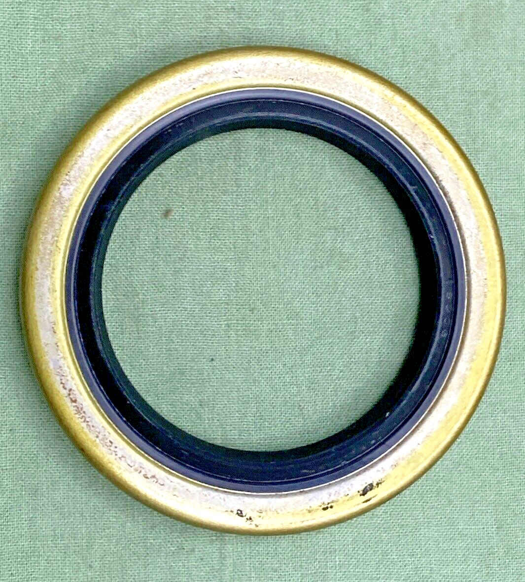 QTY 4 NEW COMETIC GASKET 0935-0176 HD ENGINE SPROCKET SHAFT OIL SEAL