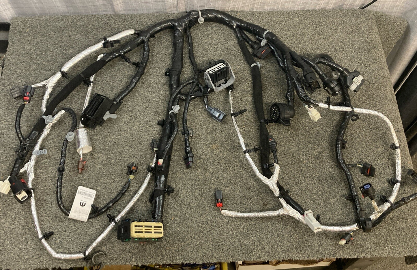 NEW  GENUINE MOPAR 68359898AE POWER TRAIN WIRING